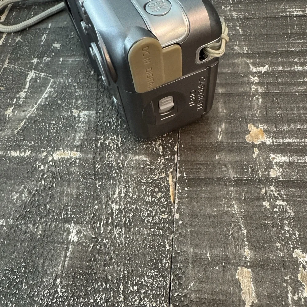 Canon PowerShot A410 Digital y2k Camera 3.2MP Silver Compact Digicam WORKS